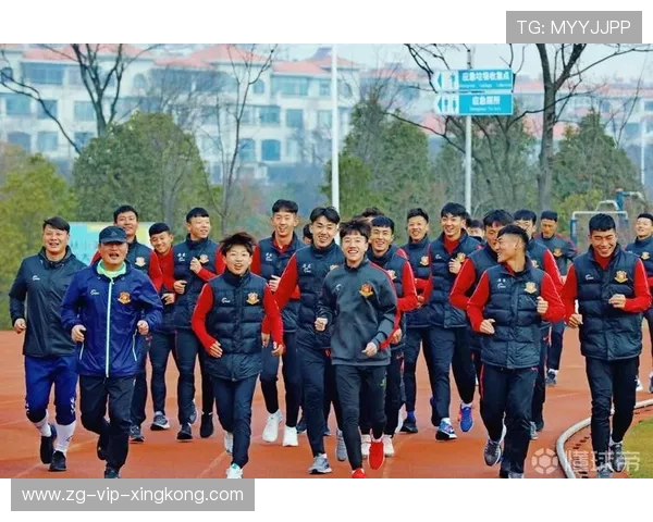 俱乐部启动冬训计划强化球员体能与技战术储备，足球冬训计划怎么写